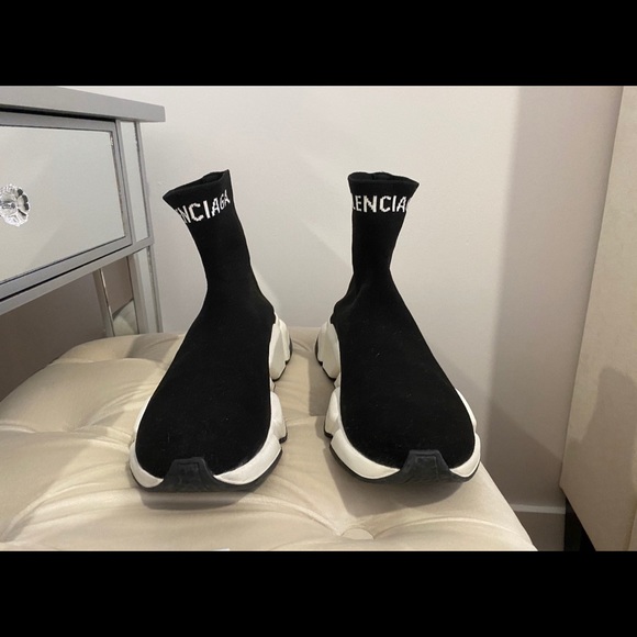‼️SOLD‼️ Balenciaga Speed Trainer - Picture 2 of 5